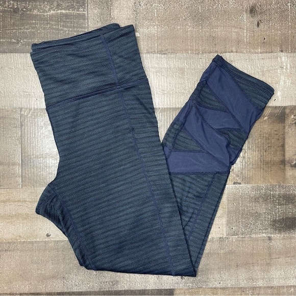 Athleta Mantra Jacquard Crop Legging size Small Tall - Picture 2 of 14